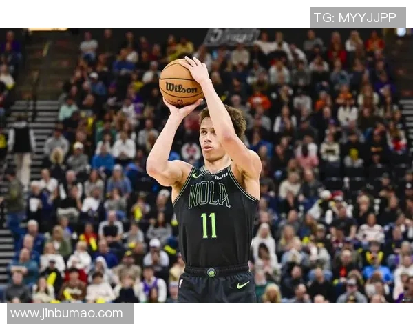 戴森丹尼尔斯的崛起之路：从青涩新秀到篮球场上的明星球员